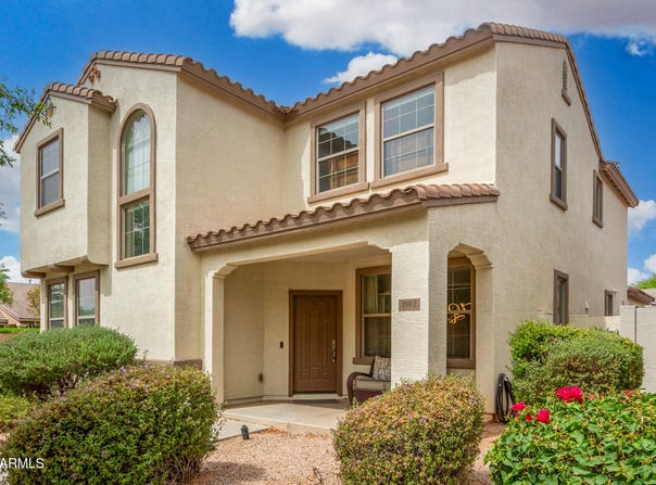 1912 S COLT Drive, Gilbert, AZ 85295