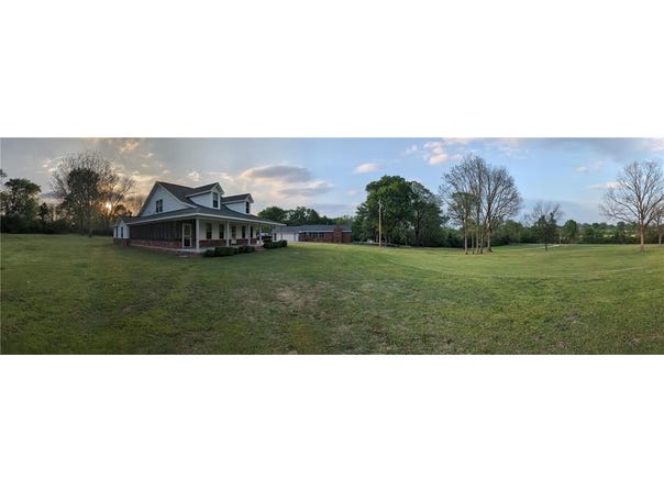 1385 Old Airport  RD, Paris, AR 72855
