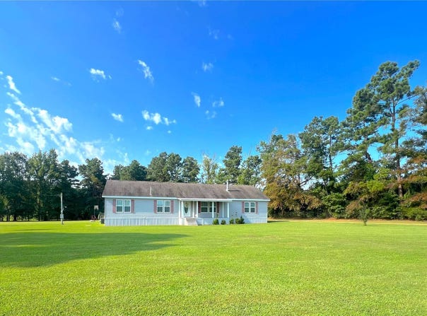 465 Columbia Road 71, Waldo, AR 71770
