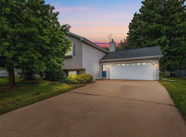 3854 WESTERN Drive, OSHKOSH, WI 54903-1199