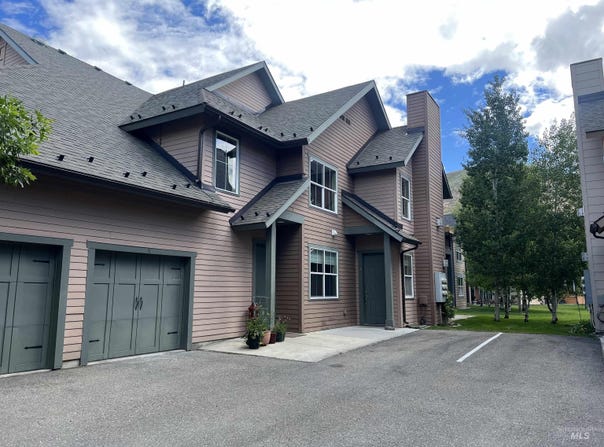 930 White Cloud Lane, Hailey, ID 83333