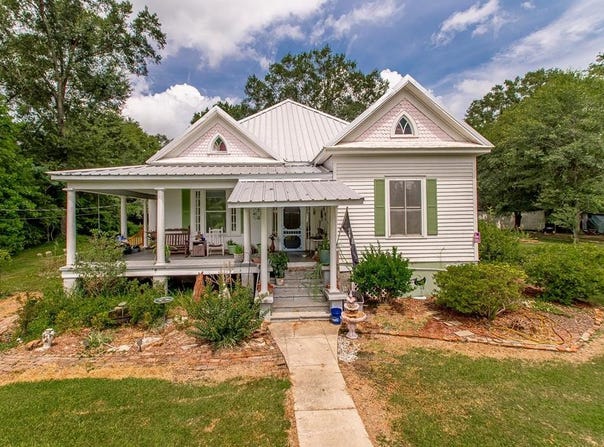 307 W Railroad Ave N, Osyka, MS 39657
