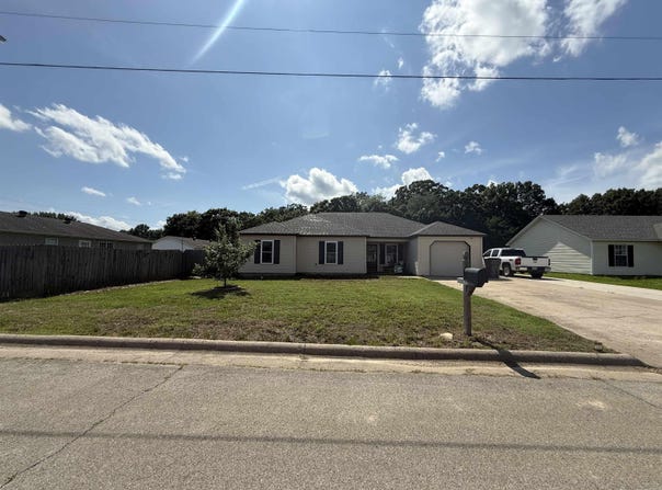 608 Marion Street, Paragould, AR 72450