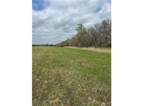 4164 K68 Highway, Ottawa, KS 66067