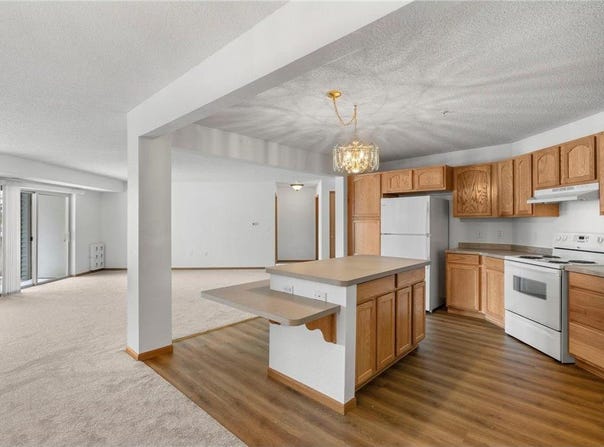 2155 6th Lane SE, Cambridge, MN 55008