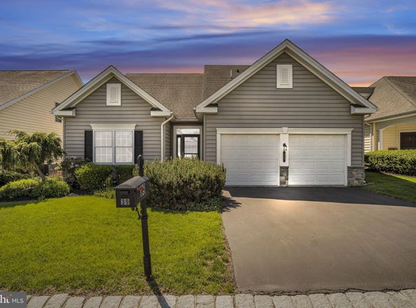 39 PRESIDENTS DRIVE, MECHANICSBURG, PA 17050