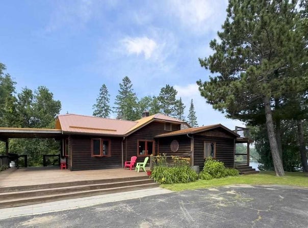 8921 Palm Rd, Britt, MN 55710