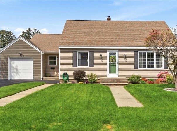 123 Royal Avenue, Cranston, RI 02920