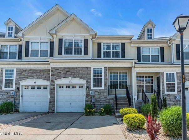 31 Brookfield Drive, Jackson, NJ 08527