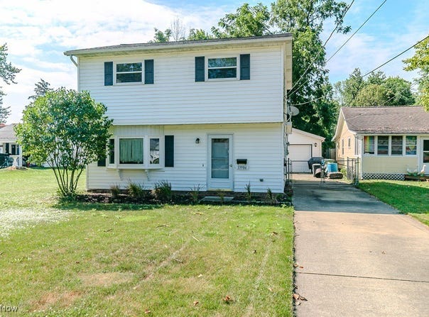 33986 Iris Lane, Eastlake, OH 44095