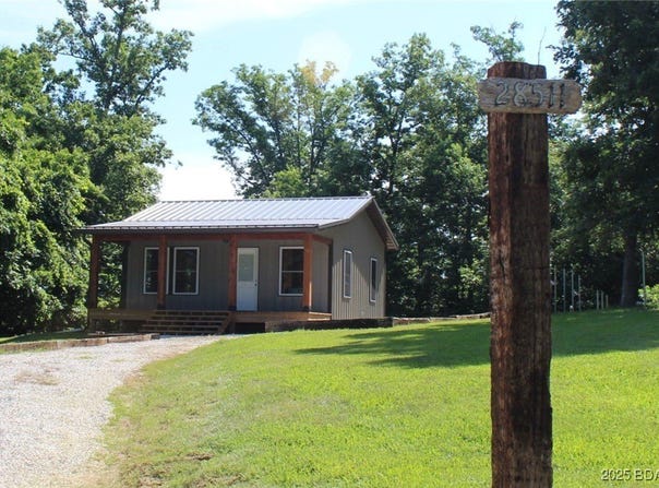 28511 Cody Road, Stover, MO 65078