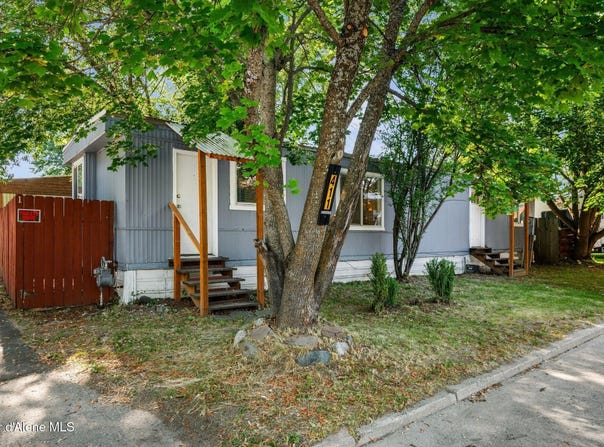 411 S Olive Ave, Sandpoint, ID 83864