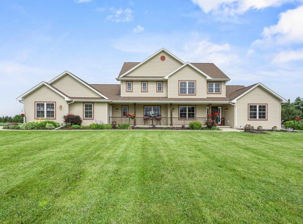 5685 BLAKE Road, DE PERE, WI 54115