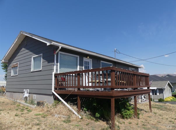 2360 19th St, Clarkston, WA 99403