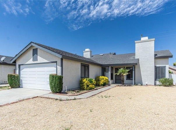 14292 Pinewood Drive, Hesperia, CA 92344