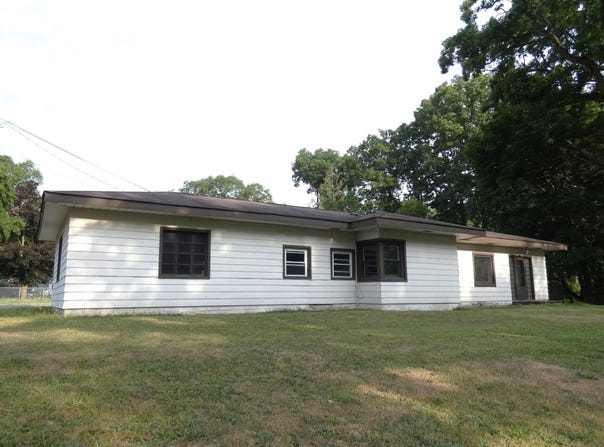 1634 Ogden Avenue, Benton Harbor, MI 49022