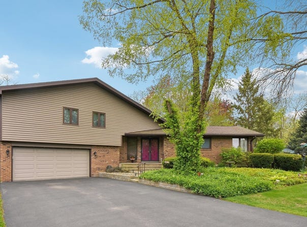 38413 N Tewes Court, Beach Park, IL 60087