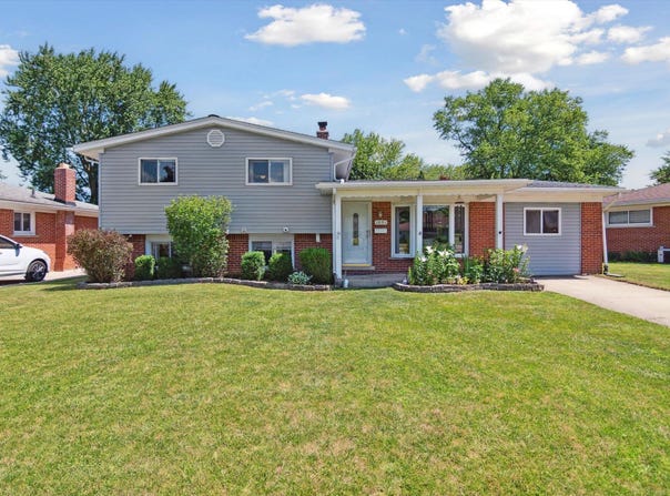 1091 Ruth Avenue, Ypsilanti, MI 48198