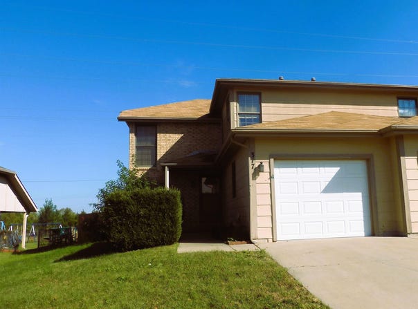 317 Commanche Court, Junction City, KS 66441