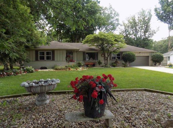 1520 Birch Drive, Elkhart, IN 46514
