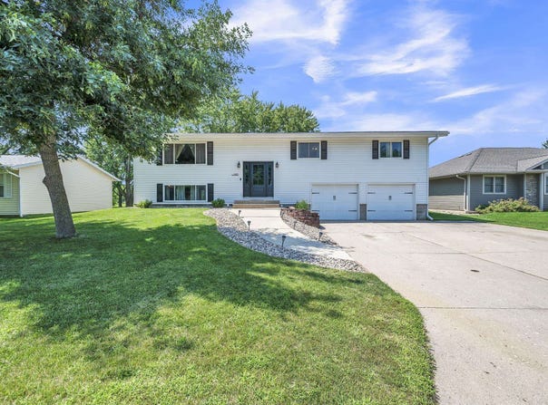 1605 G Avenue, Milford, IA 51351