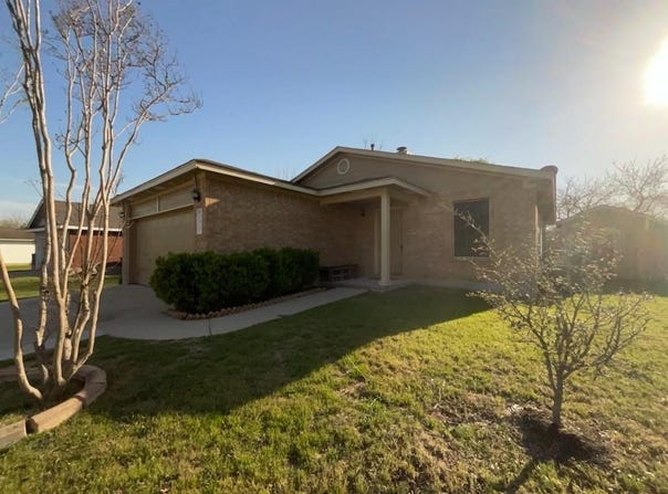 169 Spring Branch Loop, Kyle, TX 78640
