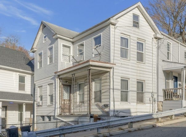 11 Hudson St, Phillipsburg Town, NJ 08865-2820