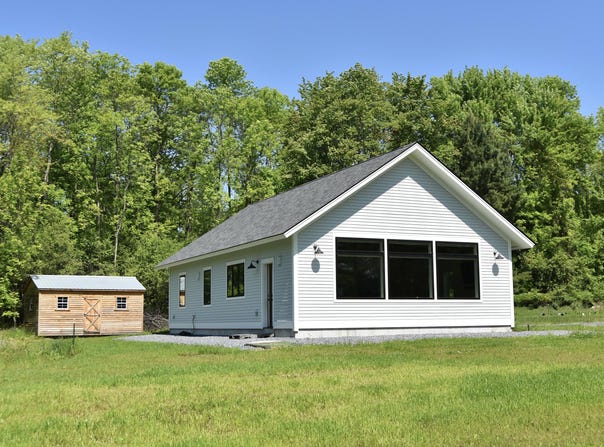 33 Hilton Terrace, Willsboro, NY 12996