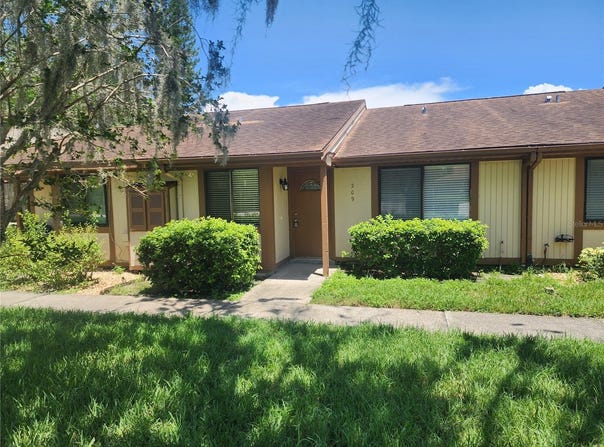 209 CORKWOOD LN, OLDSMAR, FL 34677