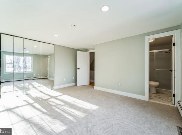 6394 TAWNY BLOOM, COLUMBIA, MD 21045