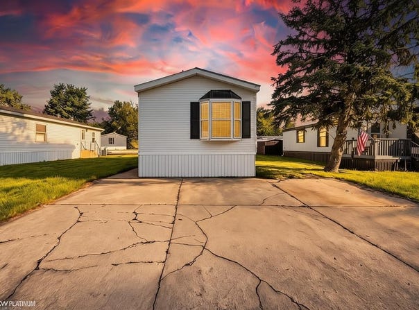29767 Jamestown, Chesterfield, MI 48051