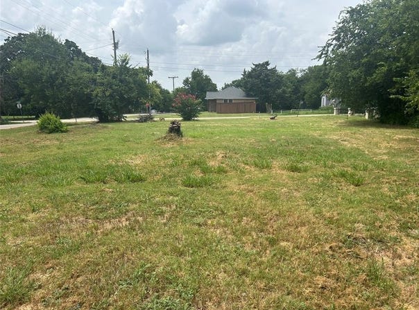 211 S 5th Street, Alvarado, TX 76050