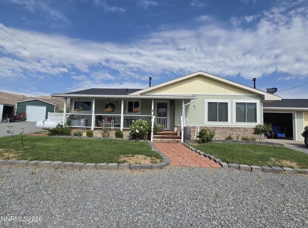 51 Locust Drive, Yerington, NV 89447