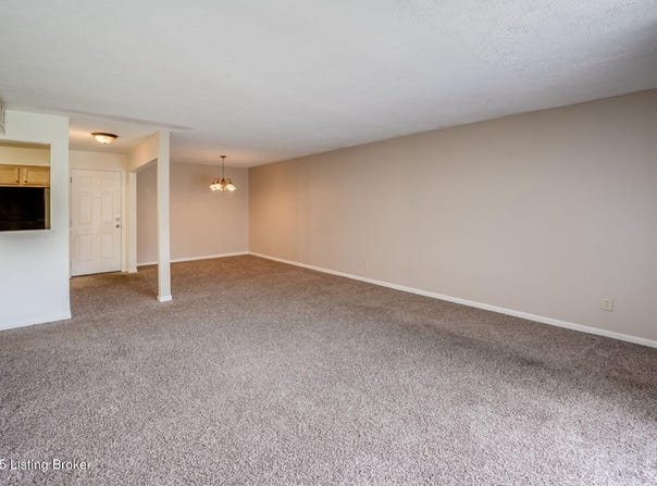 707 La Fontenay Ct, Louisville, KY 40223