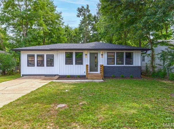 107 Hull Drive, Waynesville, MO 65583