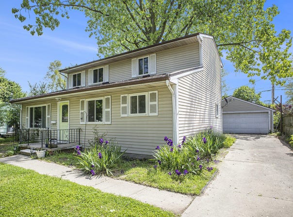 511 Lane Street, Chelsea, MI 48118