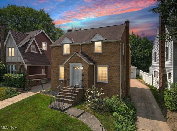3698 Washington Boulevard, University Heights, OH 44118