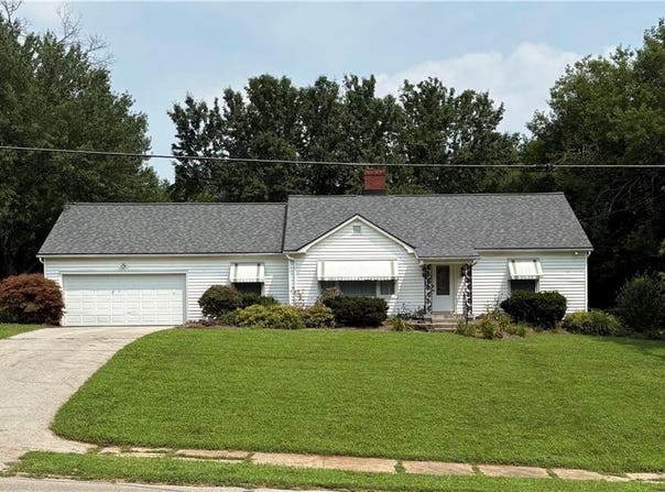 1706 N 2nd Street, Atchison, KS 66002