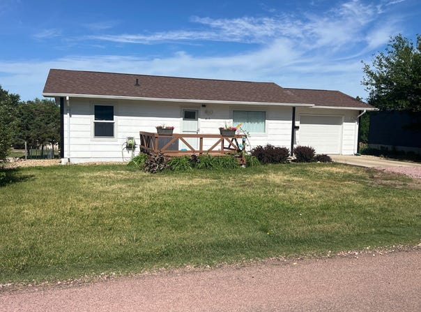815 N Martin, Chamberlain, SD 57325
