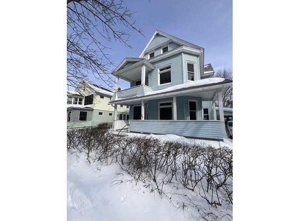 25 Malden St, Springfield, MA 01108