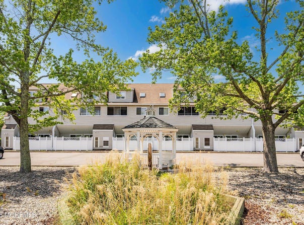 145 Central Avenue, Island Heights, NJ 08732