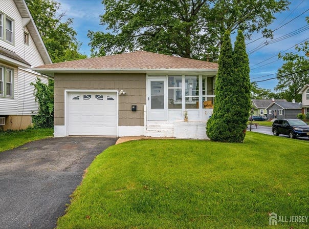 84 Kossuth Street, Piscataway, NJ 08854