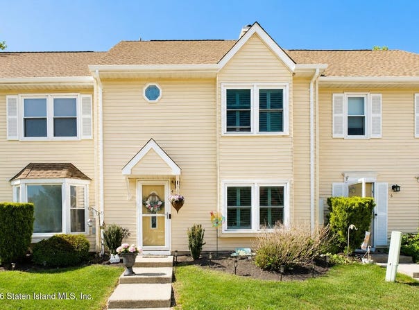4 Shilling Way, Jackson, NJ 08527