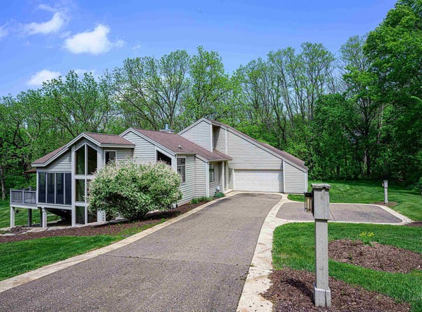 3 Longwood, GALENA, IL 61036