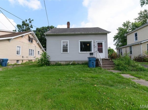 2815 Brown Street, Alton, IL 62002
