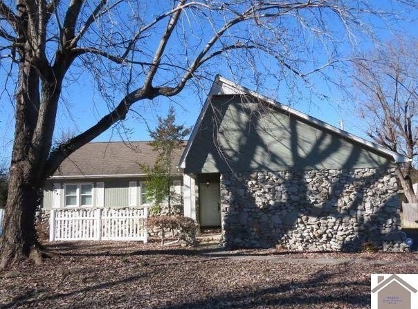415 Brookhill Lane, Paducah, KY 42001