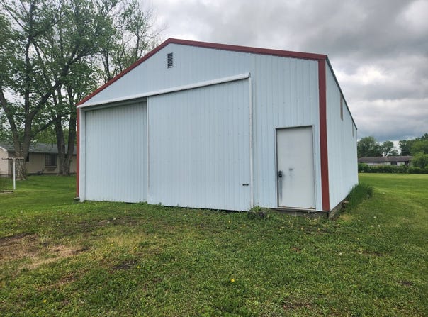 610 S G Avenue, IA 50150