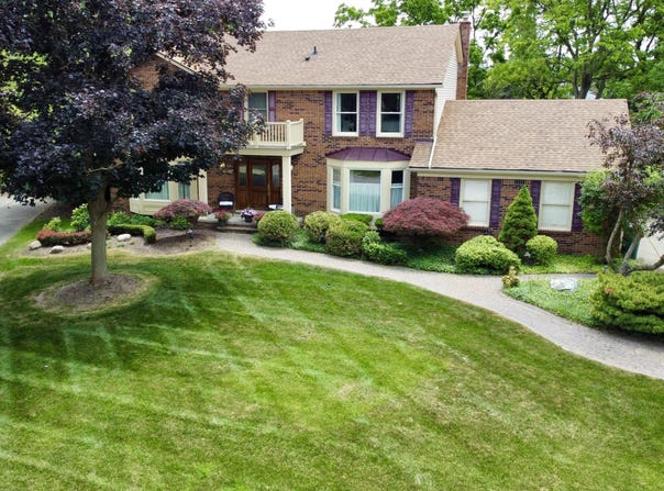 12675 Portsmouth Court, Plymouth, MI 48170