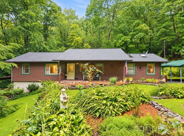 19 Forge Drive, Mills River, NC 28759