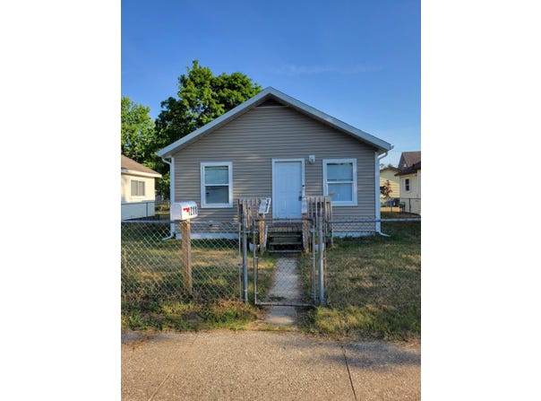 1211 Howard Avenue, Muskegon, MI 49442